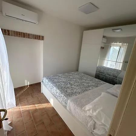 La Casa Della Rocca