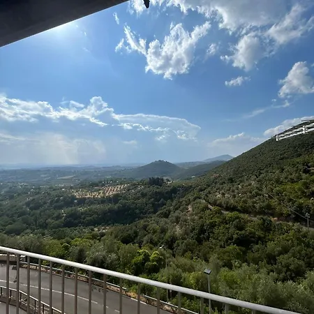 La Casa Della Rocca Roccantica