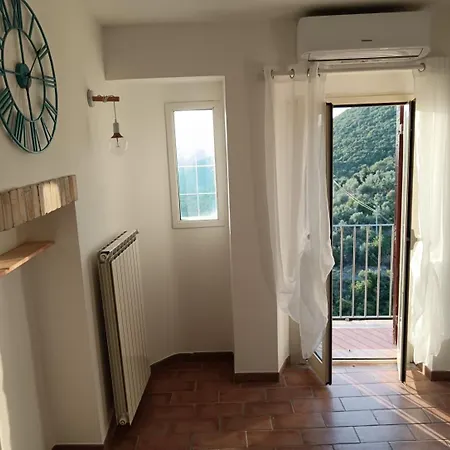 La Casa Della Rocca Roccantica