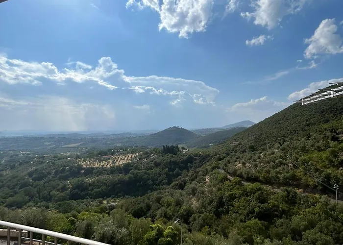 La Casa Della Rocca Roccantica